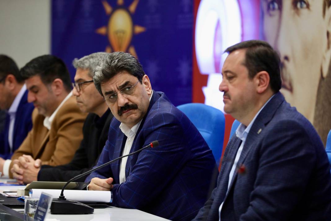 AK Parti Gaziantep Teşkilatında Güçlü İstişare: Hakan Aksu’dan Destek Ziyareti 6